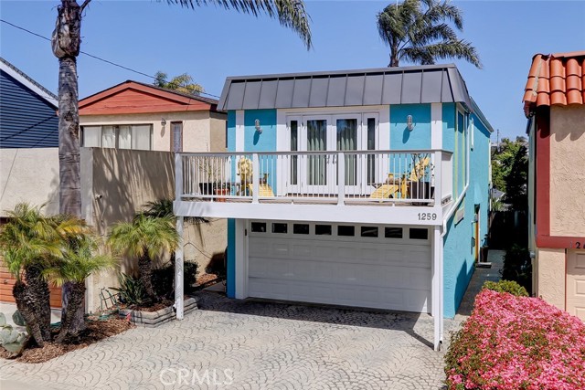 1259 7th Place, Hermosa Beach, California 90254, 3 Bedrooms Bedrooms, ,2 BathroomsBathrooms,Residential,Sold,7th,SB21161050