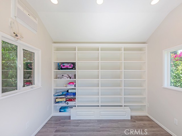 Detail Gallery Image 48 of 50 For 5463 Katherine, Sherman Oaks,  CA 91401 - 5 Beds | 3 Baths