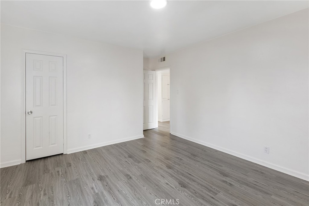 https://media.crmls.org/medias/9bab22ba-91aa-43d9-a60c-07da66215ee8.jpg?preset=X-Large