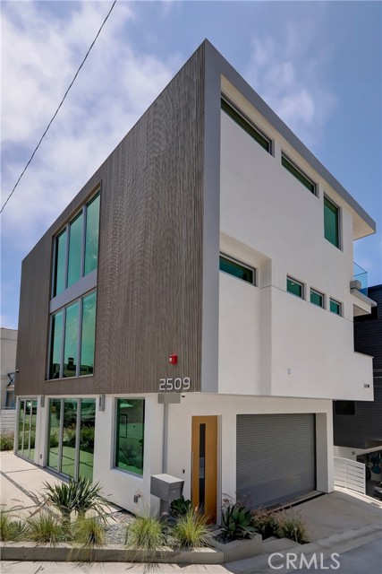 2509 Alma Avenue, Manhattan Beach, California 90266, 3 Bedrooms Bedrooms, ,1 BathroomBathrooms,Residential,Sold,Alma,SB21110612