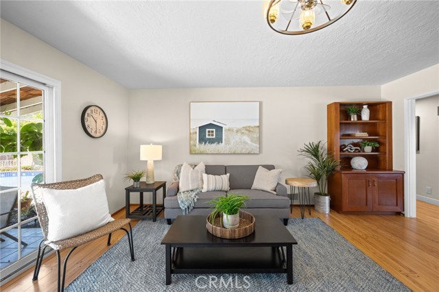 Detail Gallery Image 16 of 64 For 939 W Orange Rd, Santa Ana,  CA 92706 - 3 Beds | 2 Baths