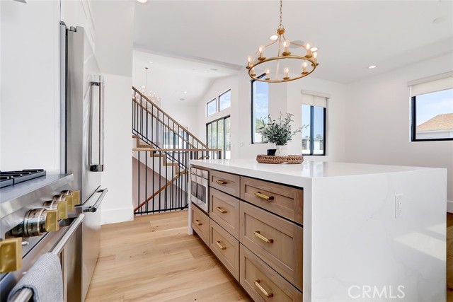 2621 Gates Avenue, Redondo Beach, California 90278, 4 Bedrooms Bedrooms, ,4 BathroomsBathrooms,Residential,Sold,Gates,PV23085389