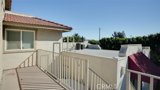 833 Cinnamon, Duarte CA: https://media.crmls.org/medias/9baca22a-0082-44b4-9658-fa90a2375544.jpg