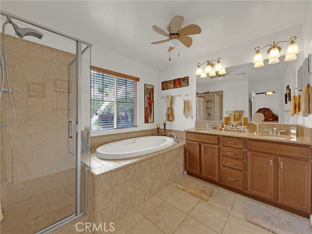20361 Julia Lane, Saugus CA: https://media.crmls.org/medias/9bacc455-9a26-462e-aacf-8aa59466c683.jpg