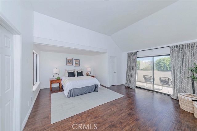 9724 Walker Court, Cypress CA: https://media.crmls.org/medias/9bad6d6a-bb9b-43b0-a7ad-64624ddc0efd.jpg