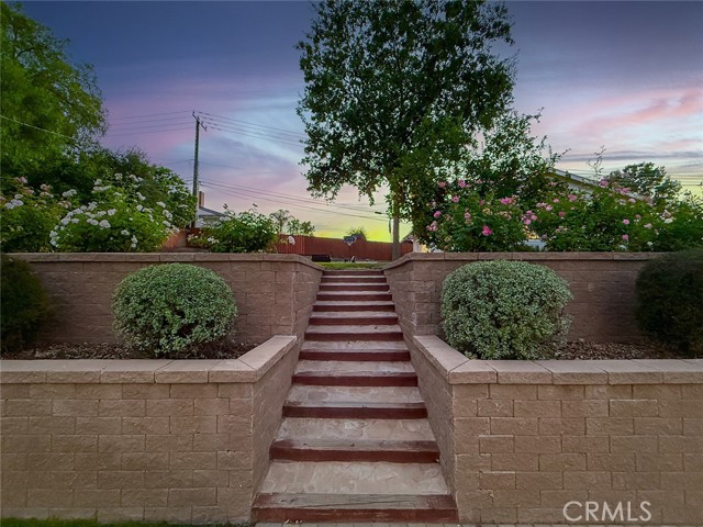 843 Encino Vista Drive, Thousand Oaks CA: https://media.crmls.org/medias/9badbe22-d41e-4644-b972-ea93d270ba73.jpg