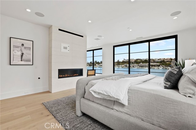 Detail Gallery Image 30 of 51 For 414 via Lido Nord, Newport Beach,  CA 92663 - 5 Beds | 5/1 Baths