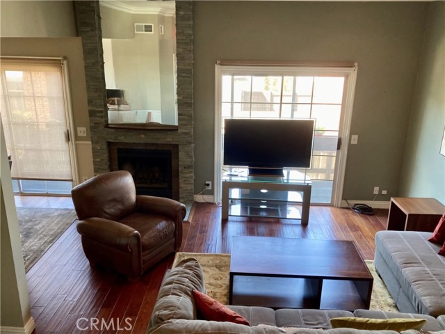 3800 STOCKER ST, View Park CA: https://media.crmls.org/medias/9badfaa3-6276-4e5a-b4f8-9a0a5d14fc16.jpg