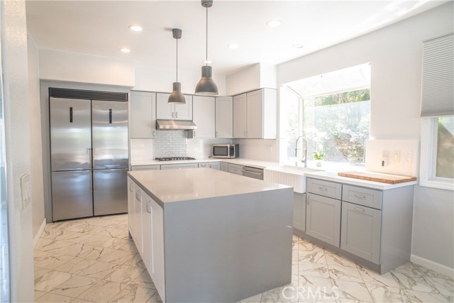 Detail Gallery Image 15 of 45 For 24825 Alexandra Ct, Calabasas,  CA 91302 - 5 Beds | 4/1 Baths