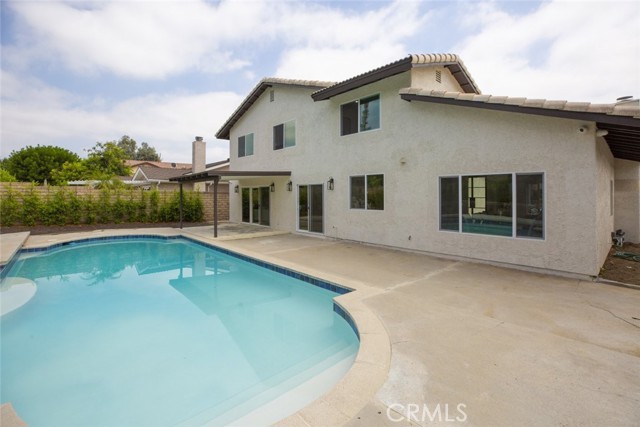 17101 Dearborn Street, Northridge CA: https://media.crmls.org/medias/9bae89c7-8aae-46ca-b3d1-ca3956a7f118.jpg
