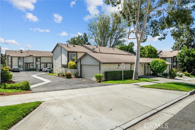 Image 31 of 37 For 4682 Maxwell Court