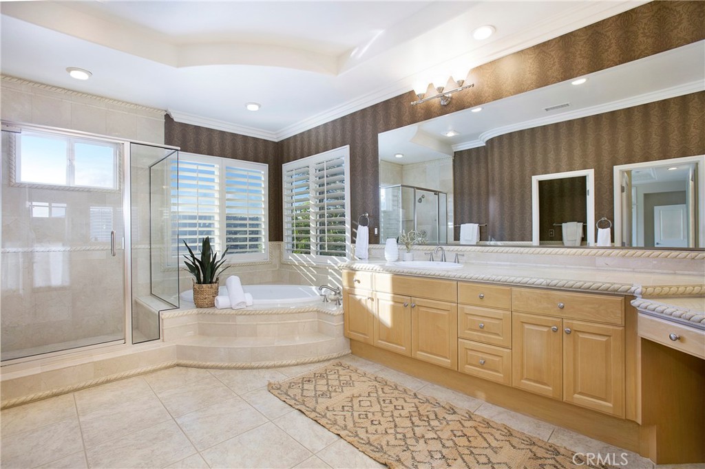 MLS #OC25270482 image #36