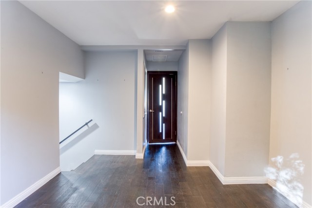 Detail Gallery Image 40 of 52 For 7796 Skyhill Drive, Los Angeles,  CA 90068 - 5 Beds | 3 Baths