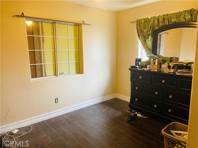 Detail Gallery Image 10 of 13 For 740 S Eleanor St, Pomona,  CA 91766 - 4 Beds | 3 Baths