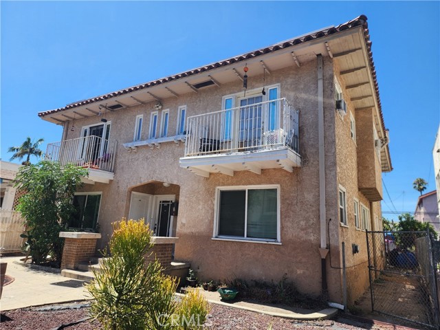 Detail Gallery Image 12 of 13 For 1557 Pine Ave, Long Beach,  CA 90813 - – Beds | – Baths