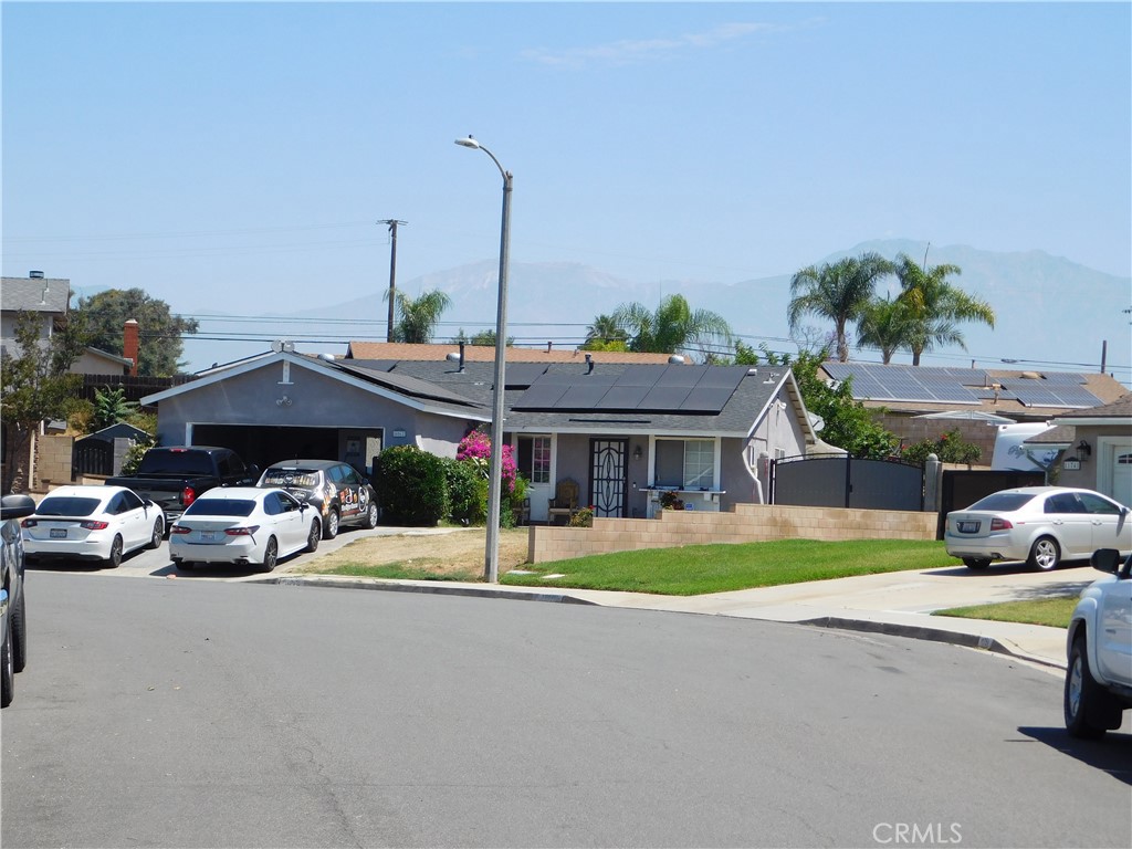 5062 Taft Street