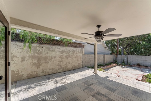 5010 Elmwood Avenue, Los Angeles CA: https://media.crmls.org/medias/9bb17c8e-6ca3-443c-9e34-f6795e87fd0d.jpg