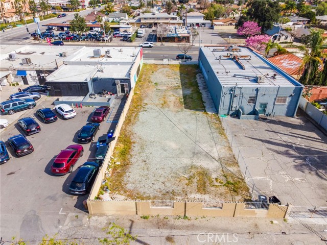 Detail Gallery Image 13 of 19 For 8830 Sierra, Fontana,  CA 92335 - – Beds | – Baths