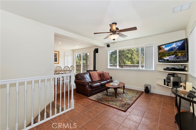 24184 Zurich Drive, Crestline, CA, 92325 24184 Zurich Drive, Crestline, CA, 92325