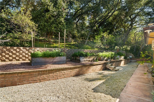 Detail Gallery Image 49 of 50 For 809 Highland Dr, La Canada Flintridge,  CA 91011 - 5 Beds | 5 Baths