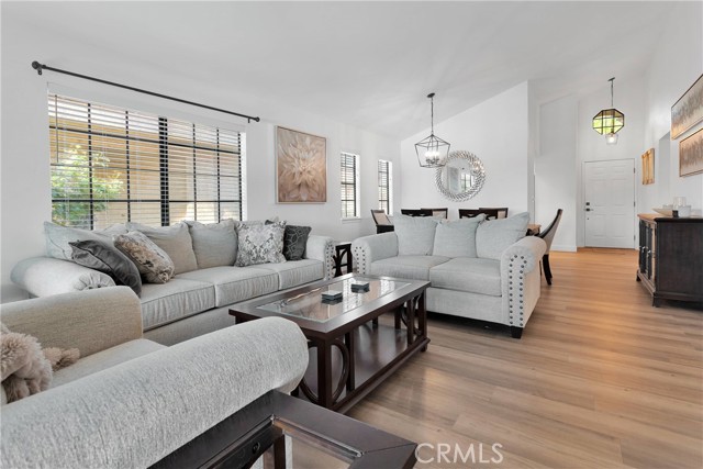 Detail Gallery Image 7 of 28 For 11722 Oak St, Apple Valley,  CA 92308 - 2 Beds | 2 Baths