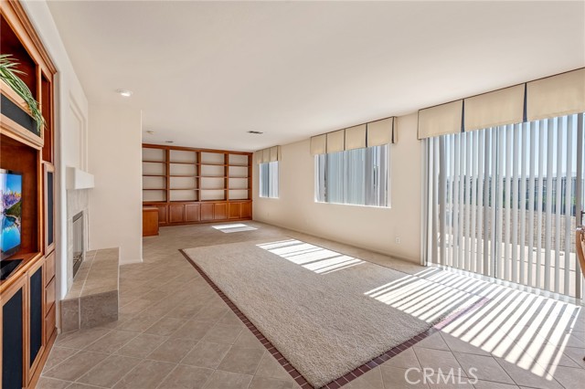 Detail Gallery Image 7 of 41 For 1070 Mandevilla Way, Corona,  CA 92879 - 3 Beds | 3/1 Baths