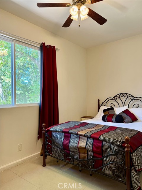 Detail Gallery Image 5 of 8 For 22972 Avenue San Luis #B,  Woodland Hills,  CA 91364 - 1 Beds | 2 Baths