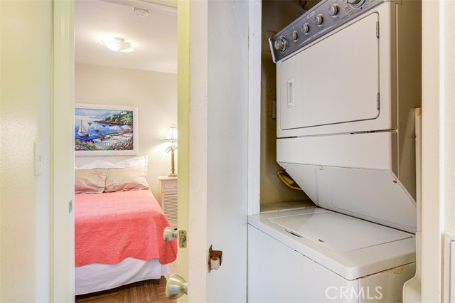 Detail Gallery Image 35 of 38 For 112 31st a,  Newport Beach,  CA 92663 - 3 Beds | 2 Baths