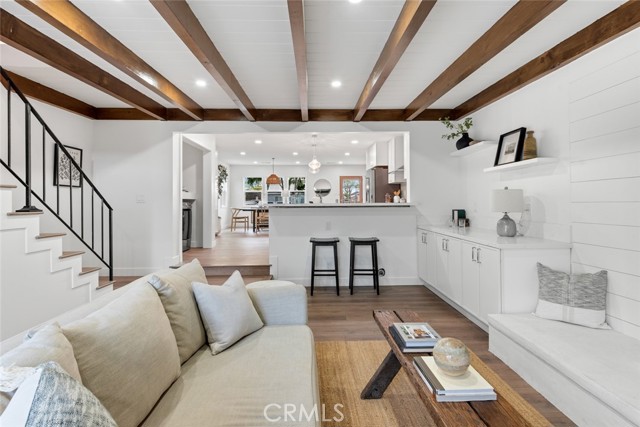 Detail Gallery Image 2 of 36 For 2271 Mira Mar, Long Beach,  CA 90815 - 3 Beds | 3 Baths