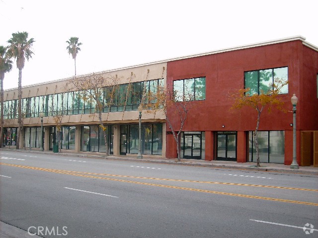 570 W 4th Street, San Bernardino, California 92401, ,Commercial Lease,For Rent,570 W 4th Street,CREV23058888