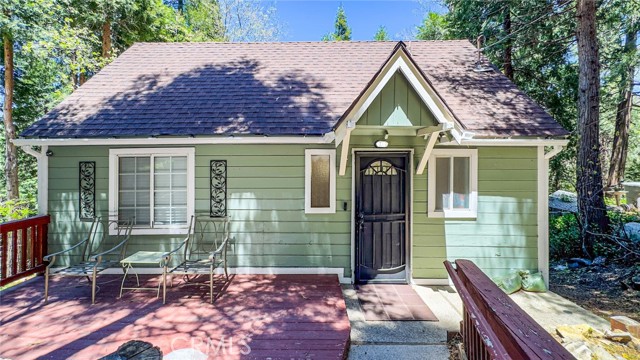 23120 Sycamore Lane, Crestline CA: https://media.crmls.org/medias/9bb47be9-3ec7-42a5-b0a0-f8c454c1bb13.jpg