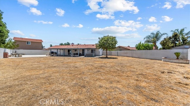 Detail Gallery Image 27 of 36 For 18432 Mindanao St, Bloomington,  CA 92316 - 3 Beds | 2 Baths