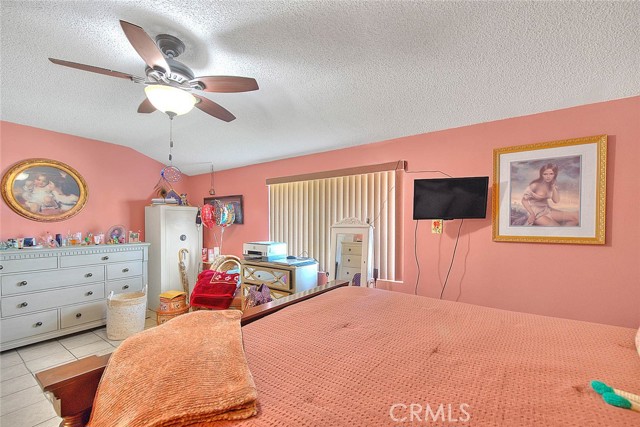 14104 Barrydale Street, La Puente CA: https://media.crmls.org/medias/9bb4eee5-343e-4fdc-bb35-f50fe892e6ed.jpg