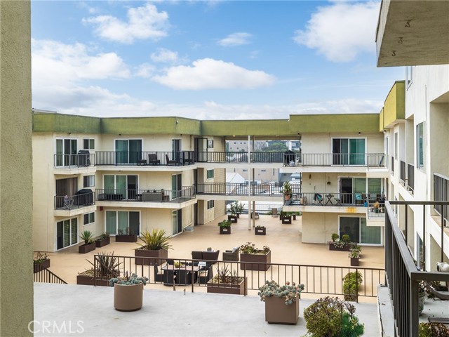 1600 Ardmore Avenue, Hermosa Beach, California 90254, 1 Bedroom Bedrooms, ,1 BathroomBathrooms,Residential,For Sale,Ardmore,SB24212398