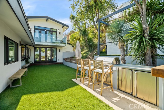 Detail Gallery Image 56 of 65 For 11308 Dona Teresa Dr, Studio City,  CA 91604 - 5 Beds | 4 Baths