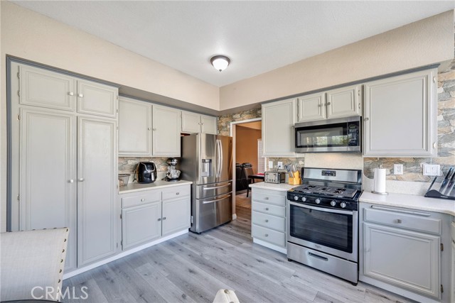 Detail Gallery Image 18 of 47 For 22562 Springdale, Moreno Valley,  CA 92557 - 4 Beds | 2/1 Baths