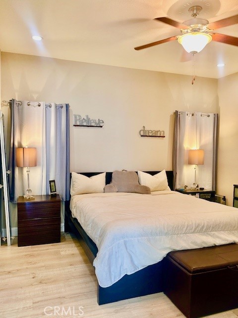 8901 Eton Avenue, Canoga Park CA: https://media.crmls.org/medias/9bb64bae-9c1d-47f6-a541-aad3925dcec7.jpg