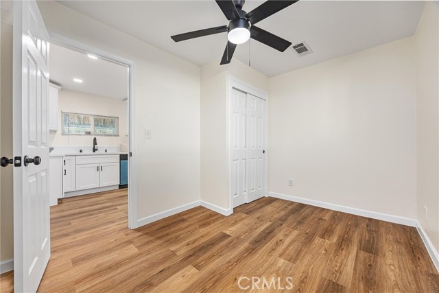 326 Water Street, Bakersfield CA: https://media.crmls.org/medias/9bb78975-3a3c-488a-a5ea-ea7d347bea09.jpg