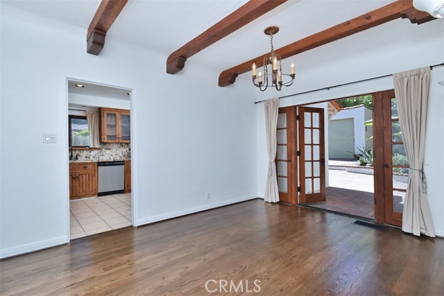 Detail Gallery Image 9 of 27 For 14712 Tustin St, Sherman Oaks,  CA 91403 - 3 Beds | 2 Baths