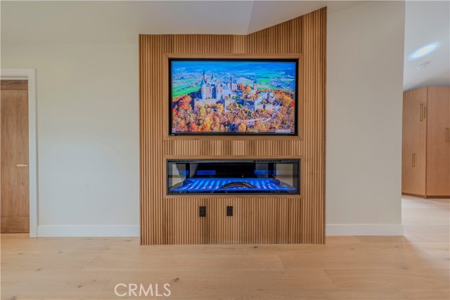 9141 Aloha Drive, Huntington Beach CA: https://media.crmls.org/medias/9bb95195-9f7a-46c6-8d5b-d64646f2f687.jpg