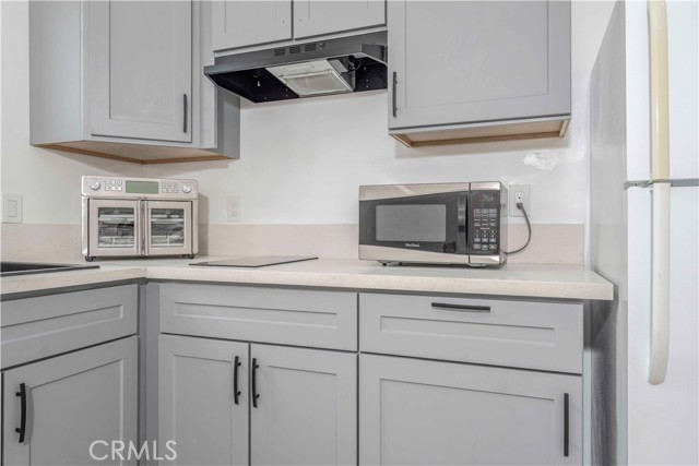 Detail Gallery Image 10 of 22 For 13613 Silverbow Ave, Norwalk,  CA 90650 - 1 Beds | 1 Baths