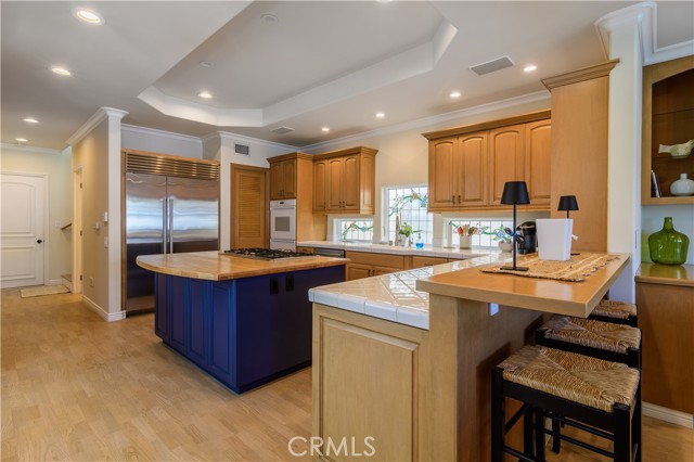 Detail Gallery Image 10 of 28 For 331 E Bay Front, Newport Beach,  CA 92662 - 3 Beds | 3 Baths