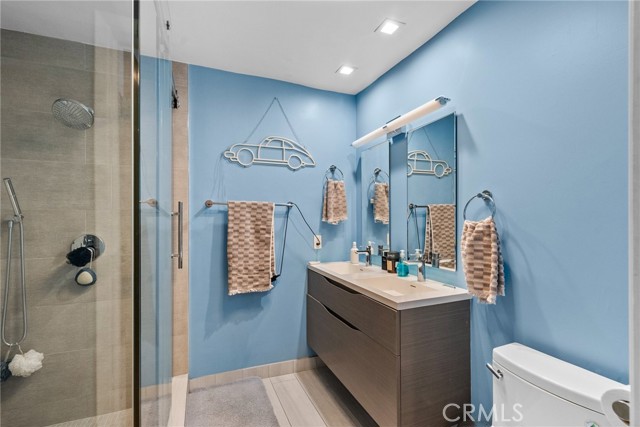 3051 Gertrude Avenue, La Crescenta CA: https://media.crmls.org/medias/9bb9d45e-86fa-4188-a71b-ddca455c014f.jpg