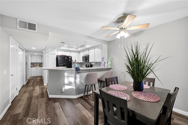 Detail Gallery Image 10 of 13 For 226 Star Pine Ct, Azusa,  CA 91702 - 2 Beds | 2 Baths