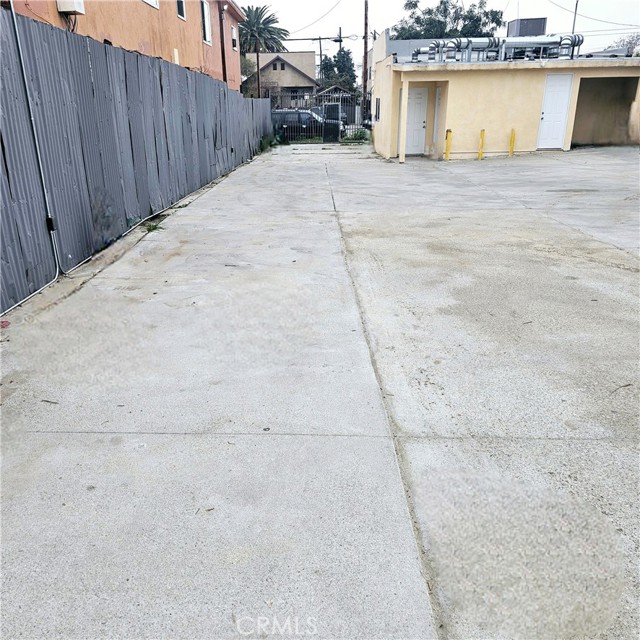 Image 2 for 4606 Compton Ave, Los Angeles, CA 90011
