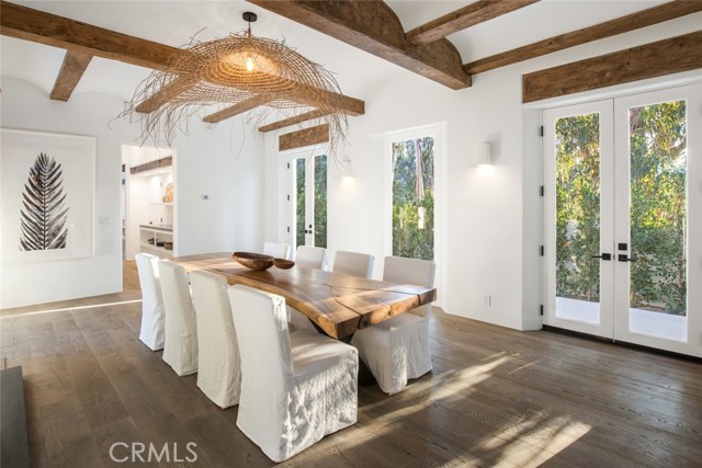 27405 Pacific Coast Highway, Malibu CA: https://media.crmls.org/medias/9bbb29db-f664-4e15-9220-273a4078513f.jpg