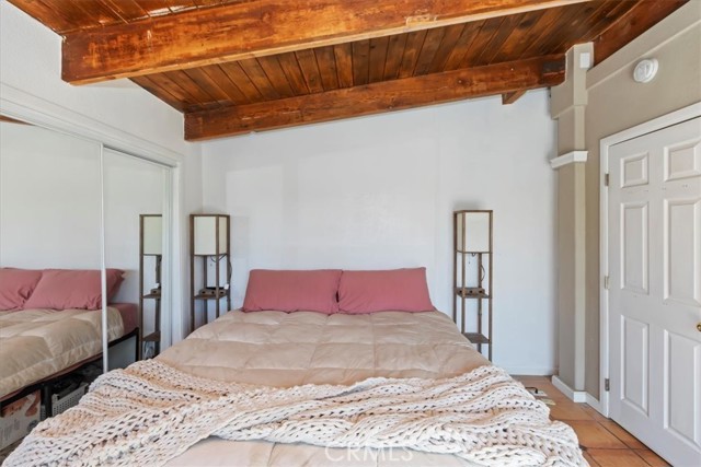 1946 Desert Front Road, Wrightwood CA: https://media.crmls.org/medias/9bbc0ecd-a3ea-4d2a-b02d-fd01e3e959c4.jpg