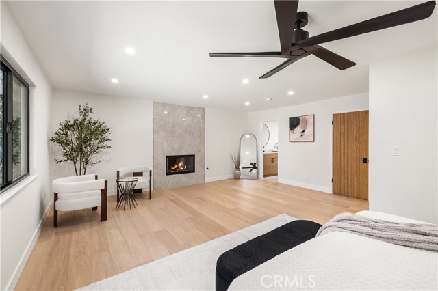 Detail Gallery Image 27 of 46 For 5340 Edgeware Dr, Calabasas,  CA 91301 - 5 Beds | 3 Baths