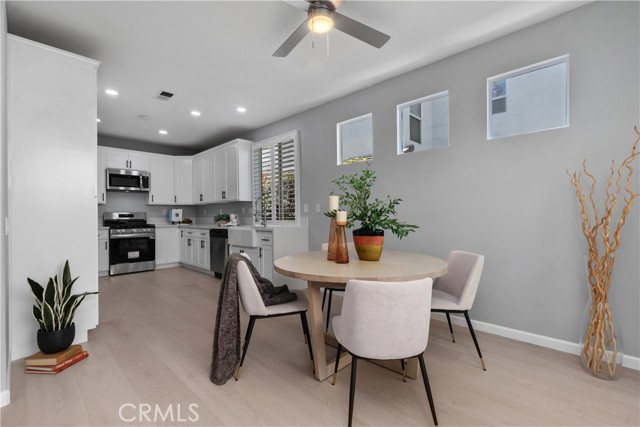 17 Nopalitos Way, Aliso Viejo CA: https://media.crmls.org/medias/9bbc7b51-5400-4b81-ba23-352c37be44bb.jpg