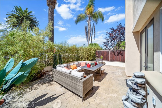 Detail Gallery Image 39 of 41 For 720 Marguerite Ave #1,  Corona Del Mar,  CA 92625 - 3 Beds | 2/1 Baths